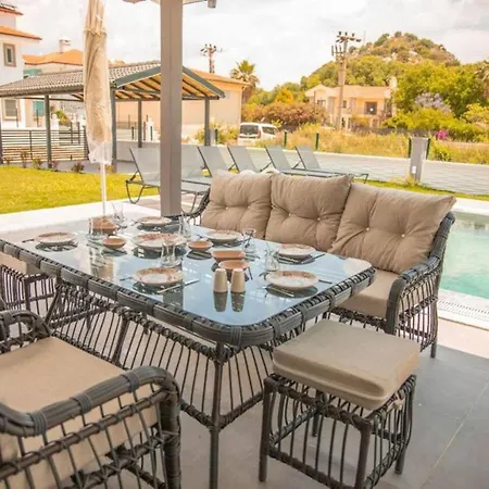Hidden Paradise In Dalyan Center Pool For 11 People